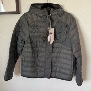 NWT Alphatauri Primaloft Gray Puffer Jacket Women’s Size: Large